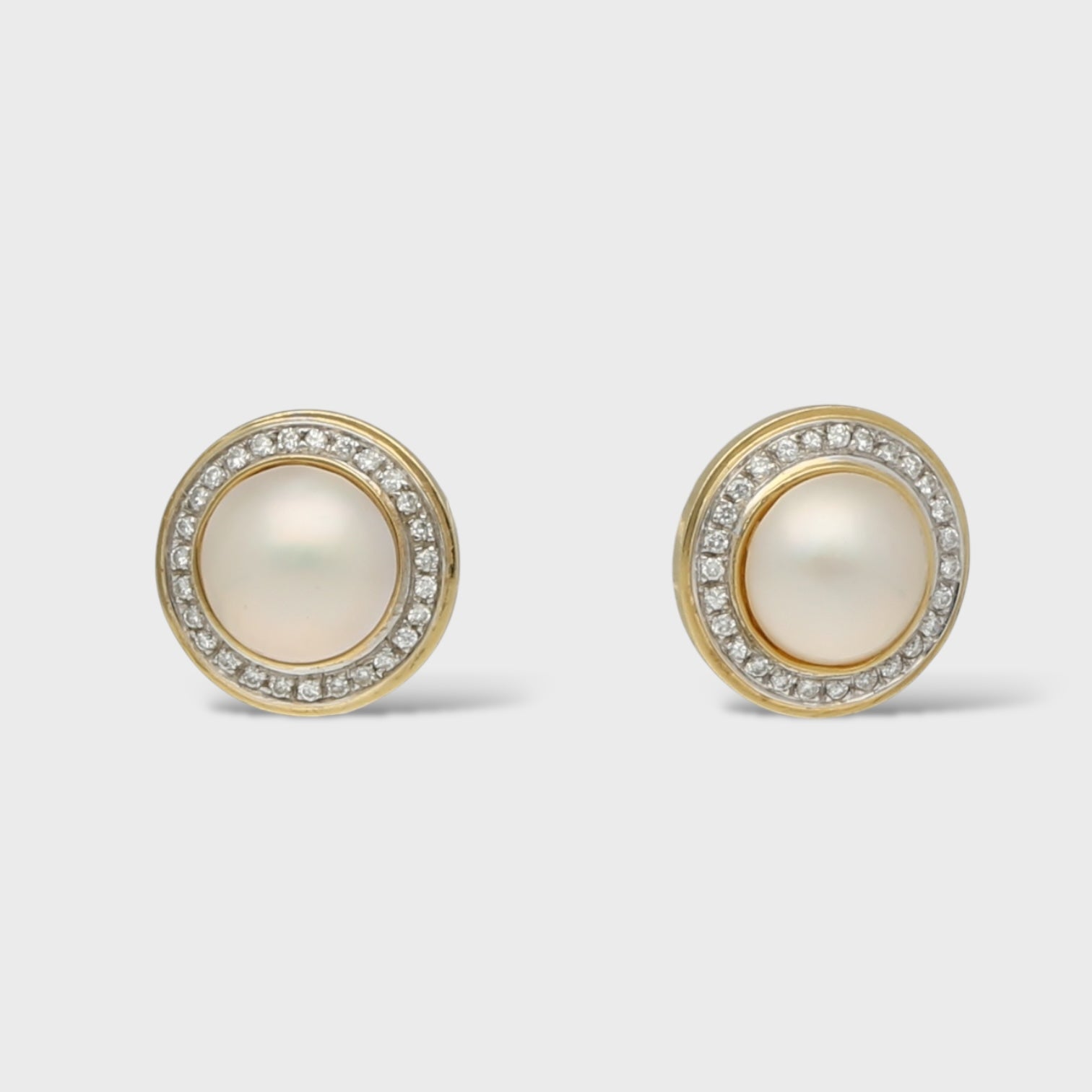 Mabe-Perlen-Ohrclips online kaufen im Kalaeaz Onlineshop – Luxus Second Hand