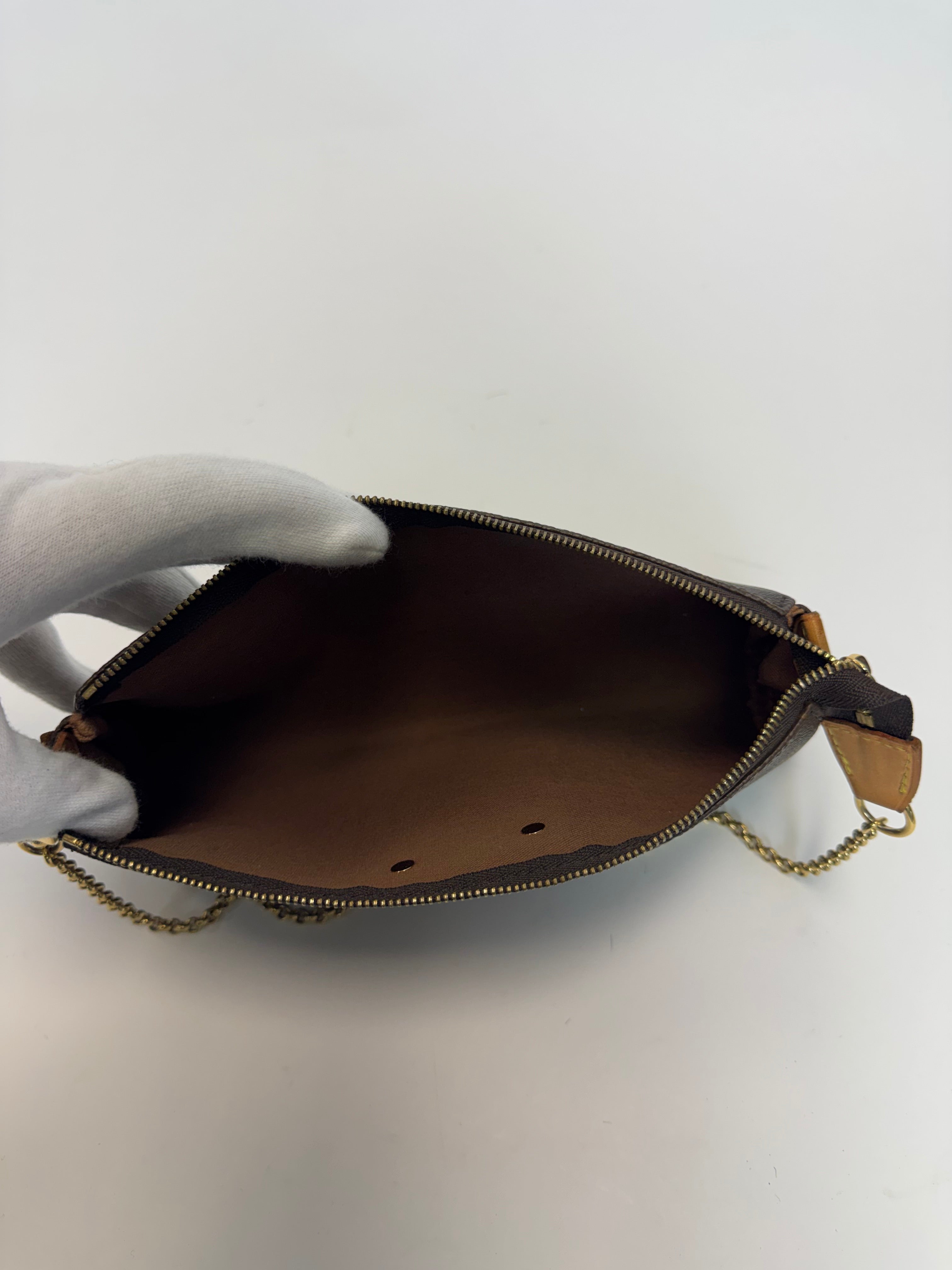 Louis Vuitton Pochette