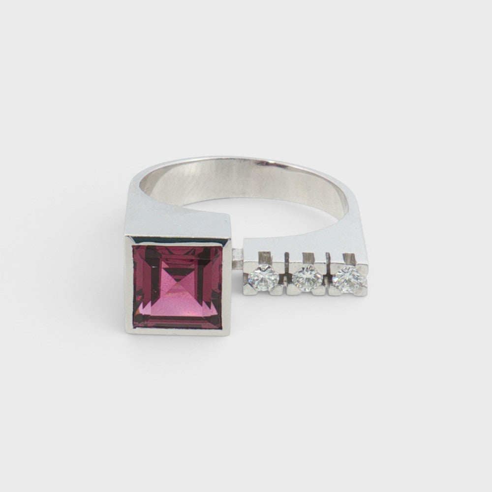 Granat-Brillantring