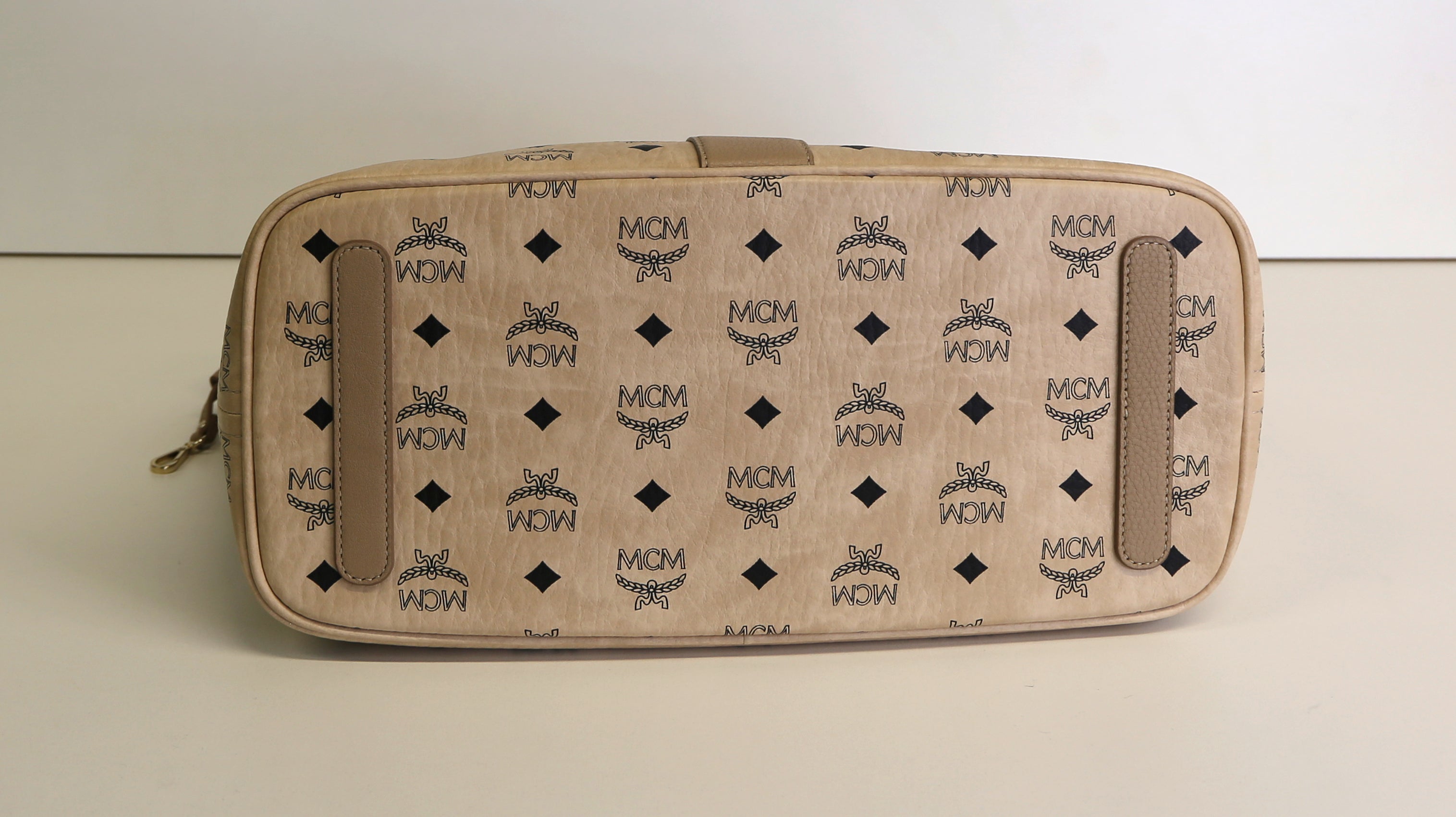 Second Hand Designer Tasche jetzt online kaufen auf kaleaz.