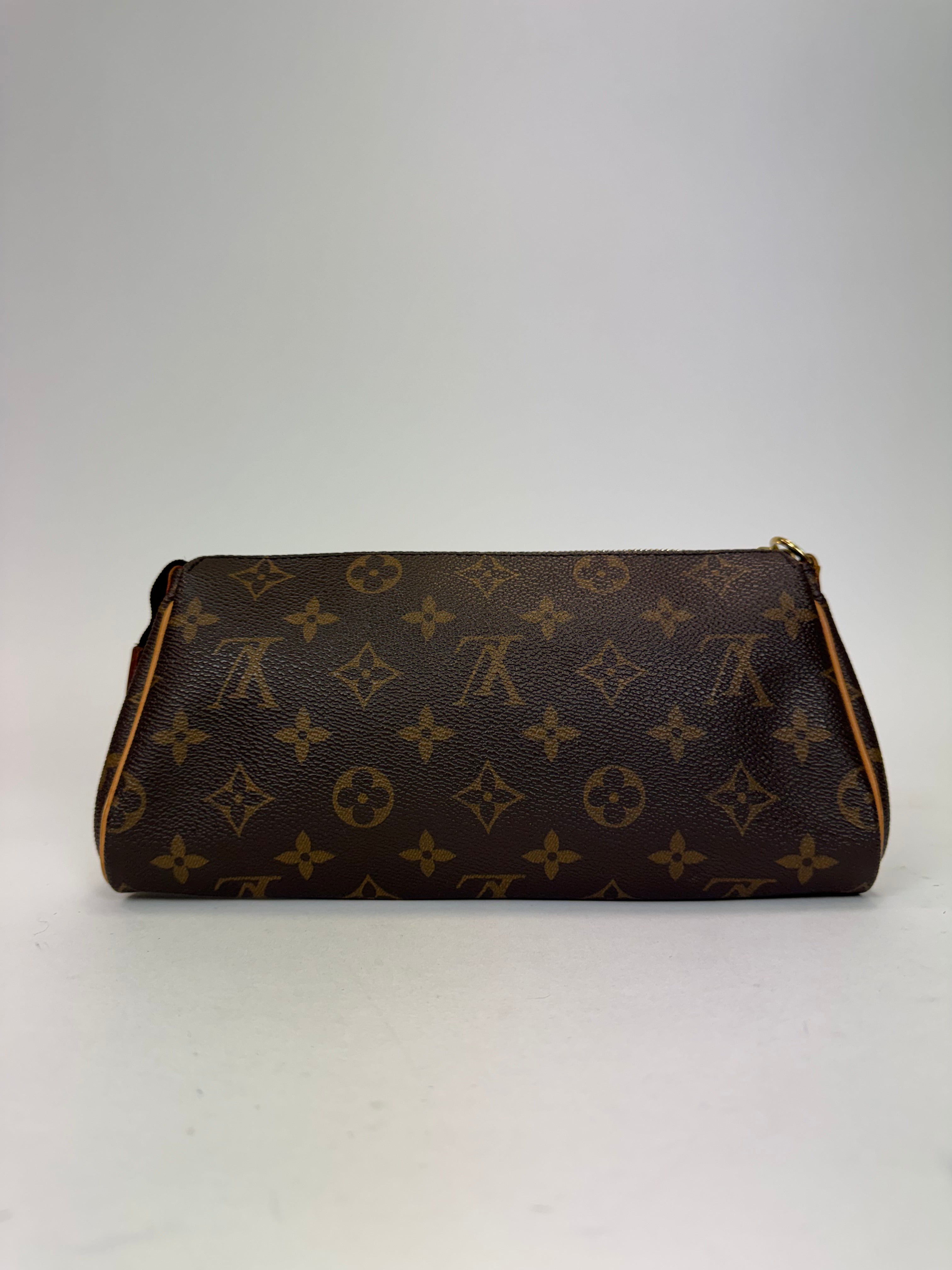 Louis Vuitton Pochette