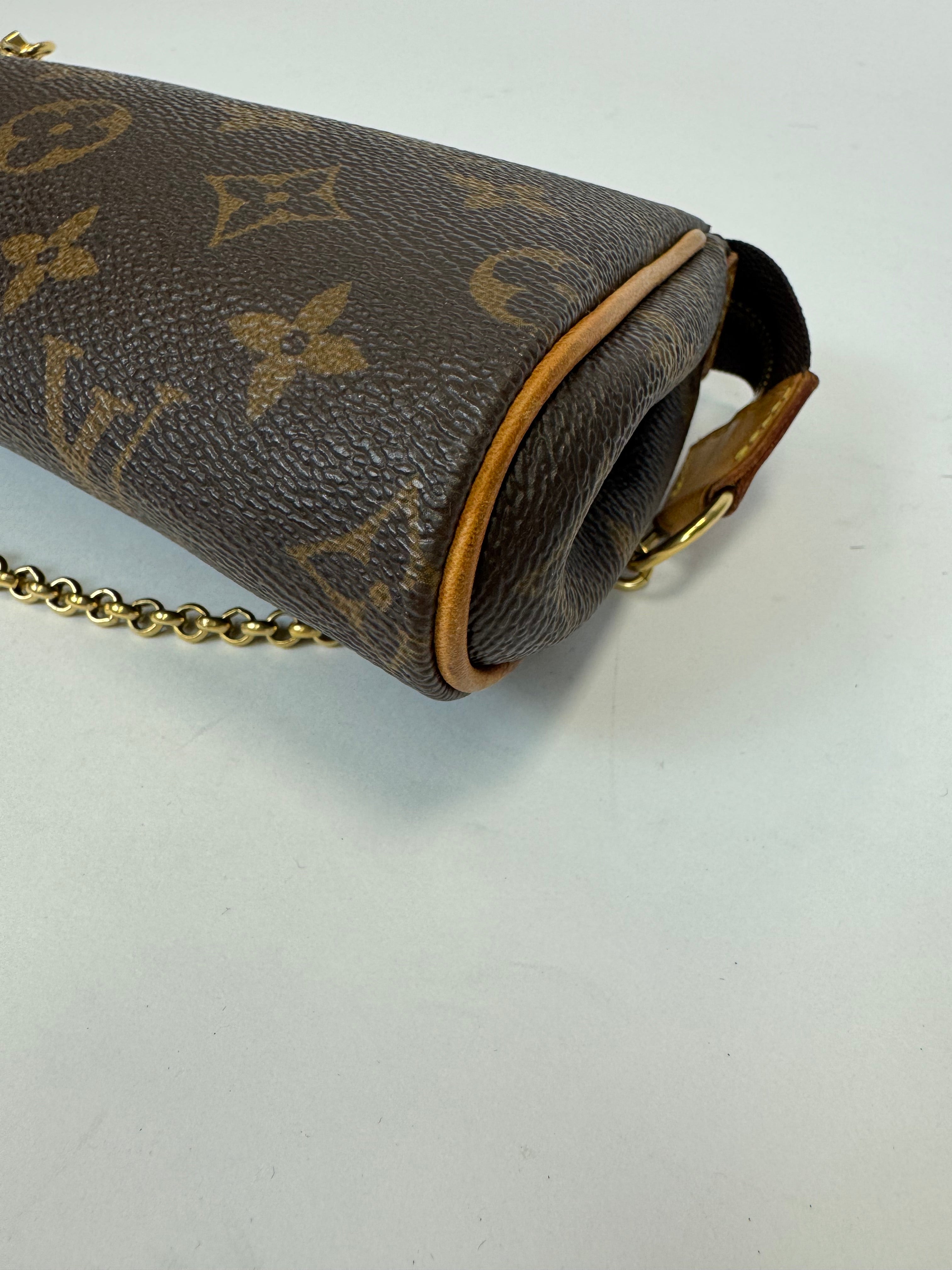 Louis Vuitton Pochette