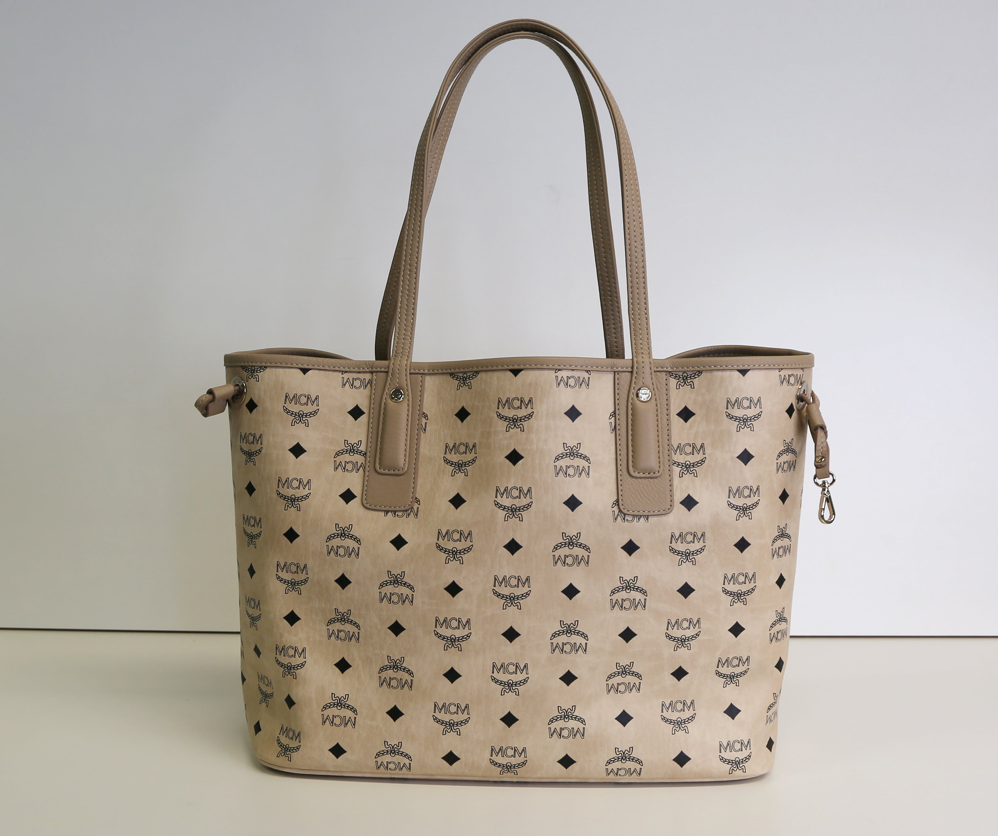 Second Hand Designer Tasche jetzt online kaufen auf kaleaz.