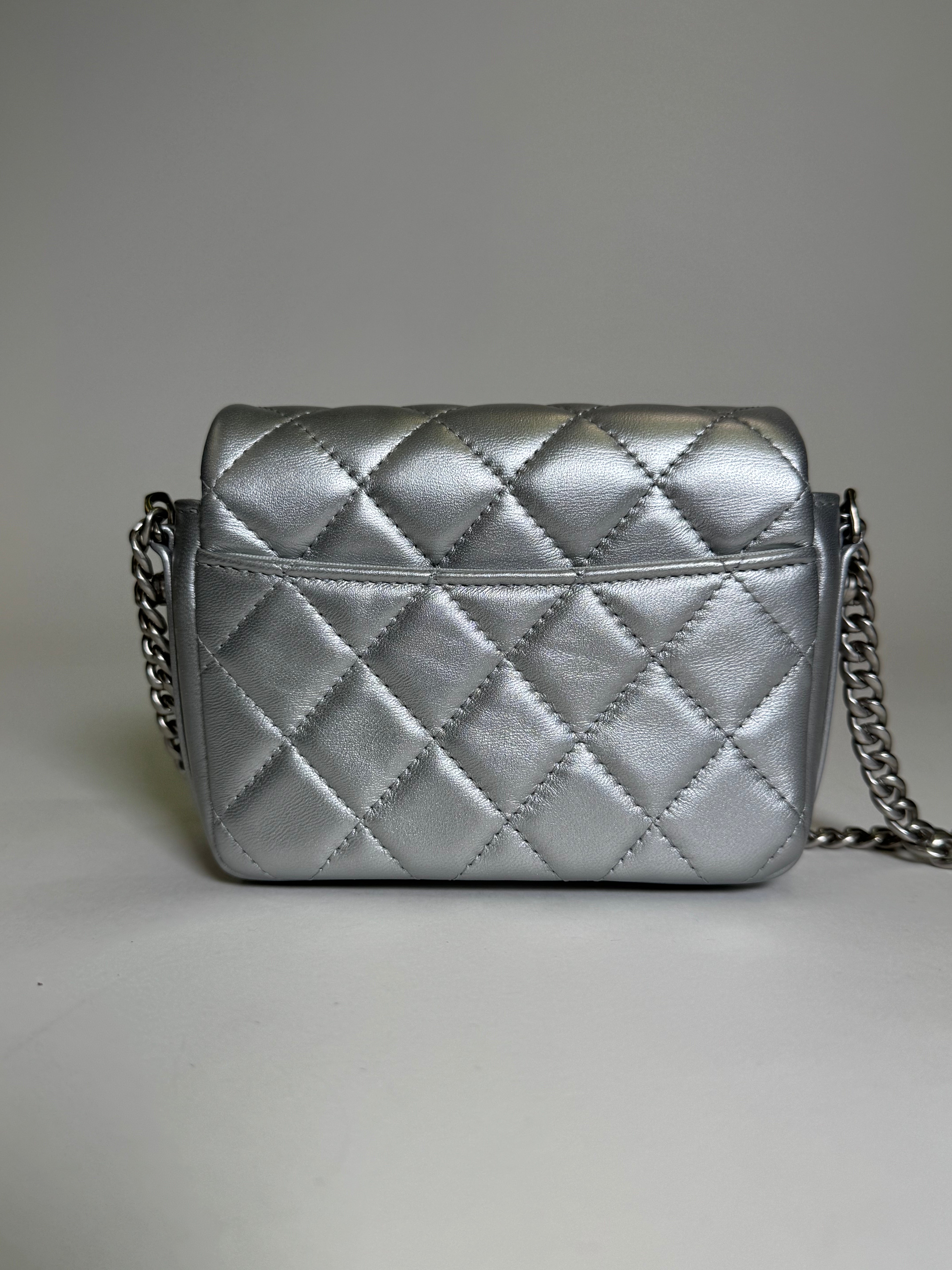 Chanel Filigree Wallet On Chain