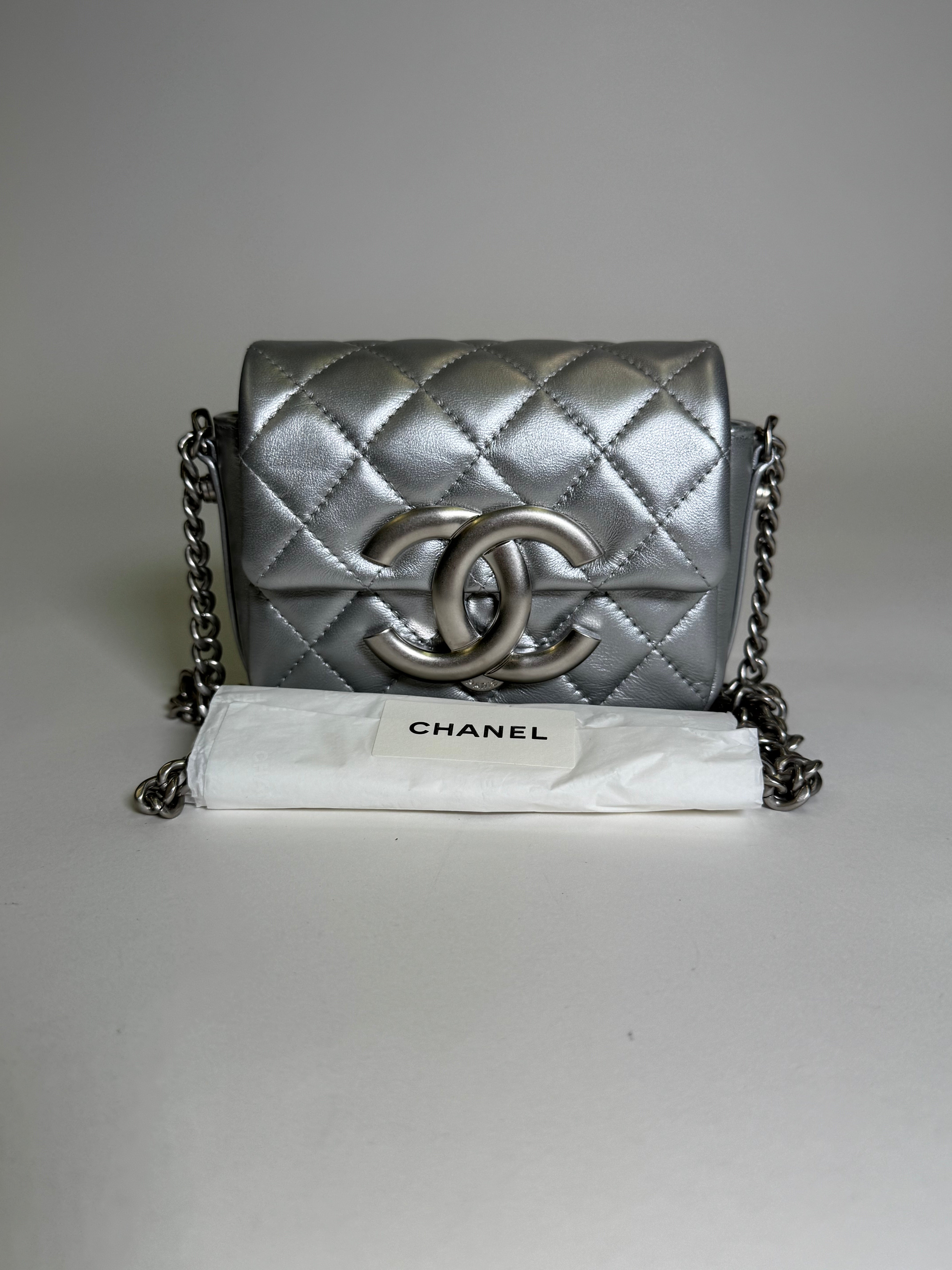 Chanel Filigree Wallet On Chain