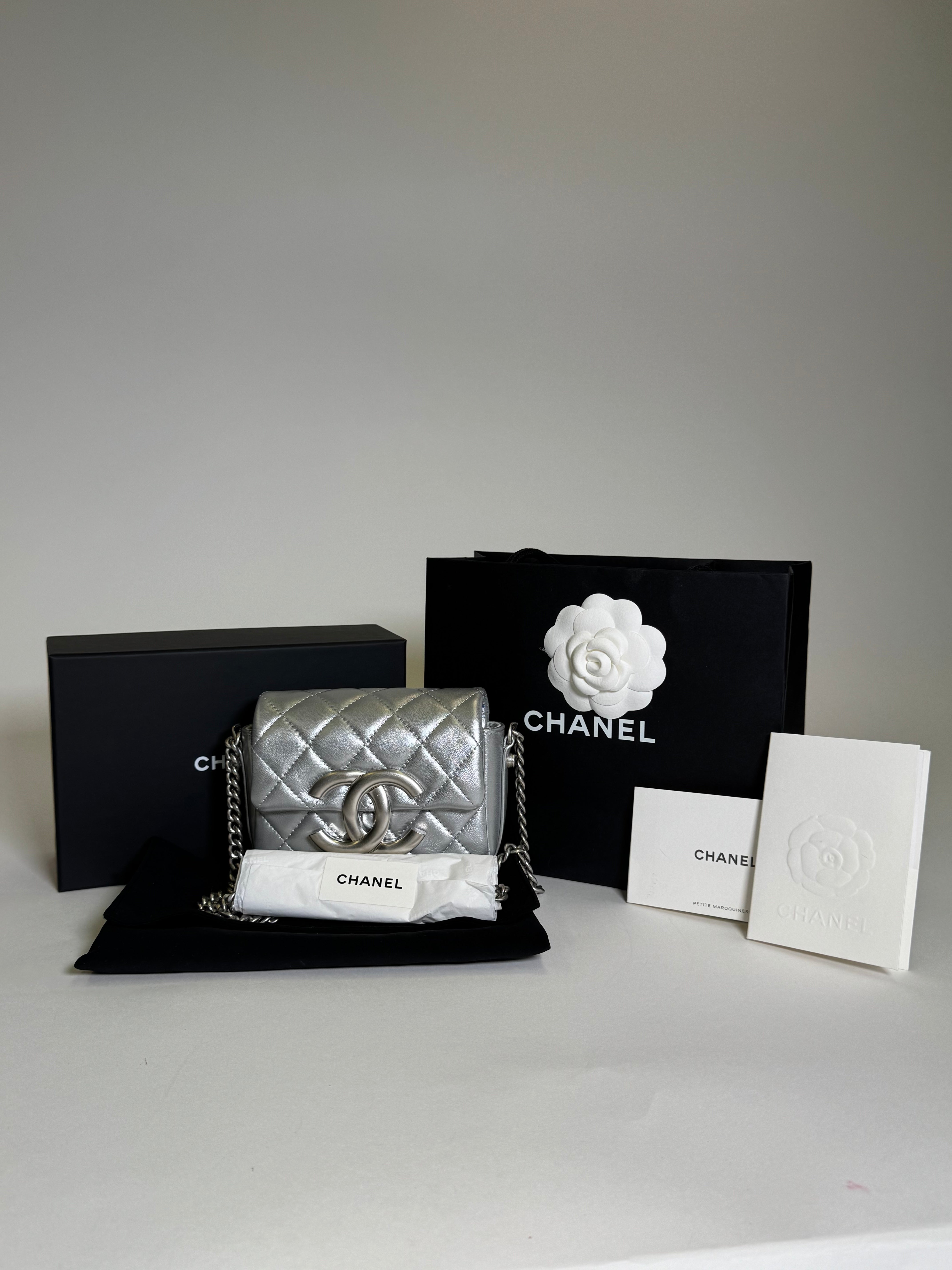 Chanel Filigree Wallet On Chain
