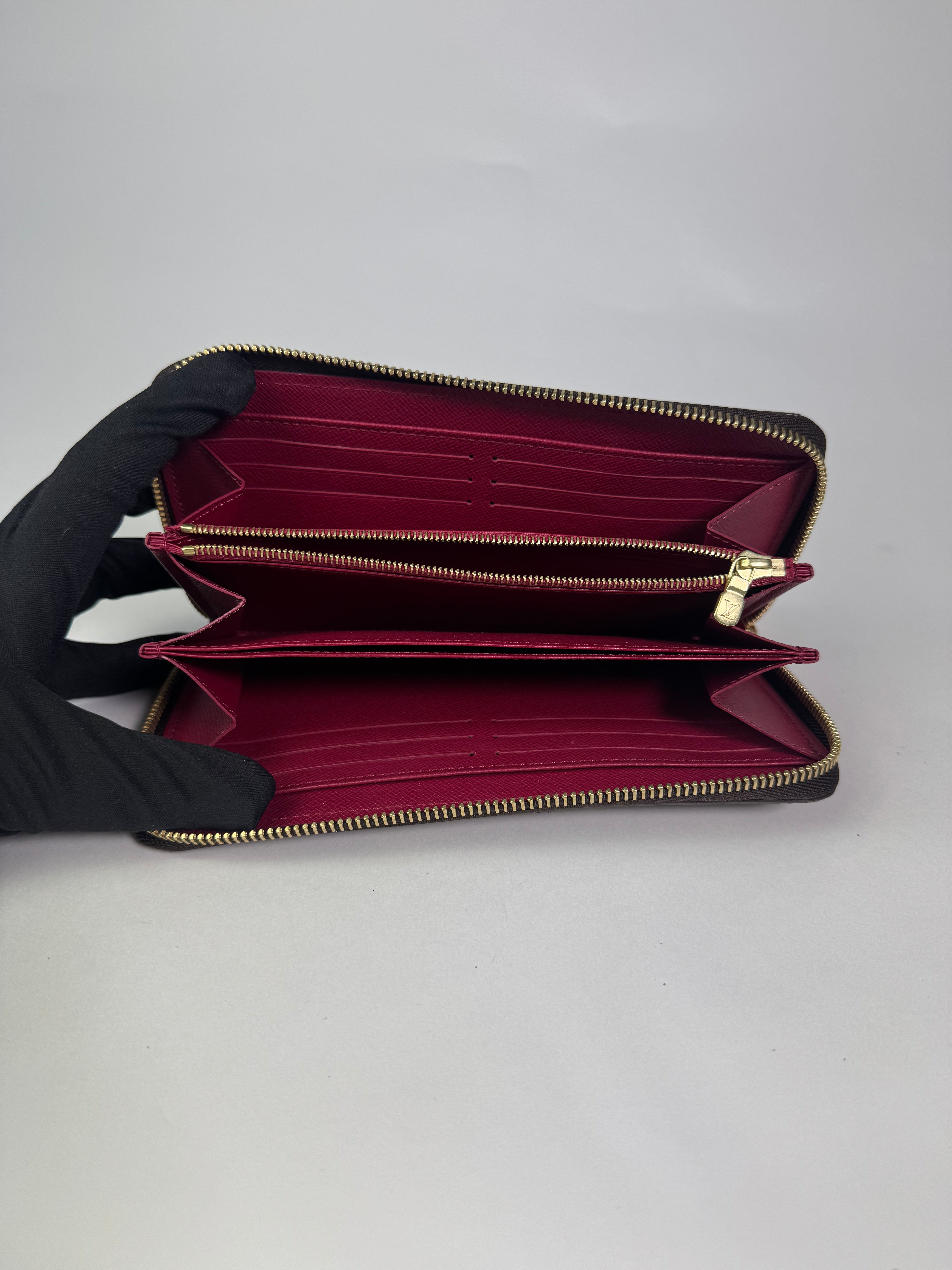 Louis Vuitton Zippy Wallet MM Canvas