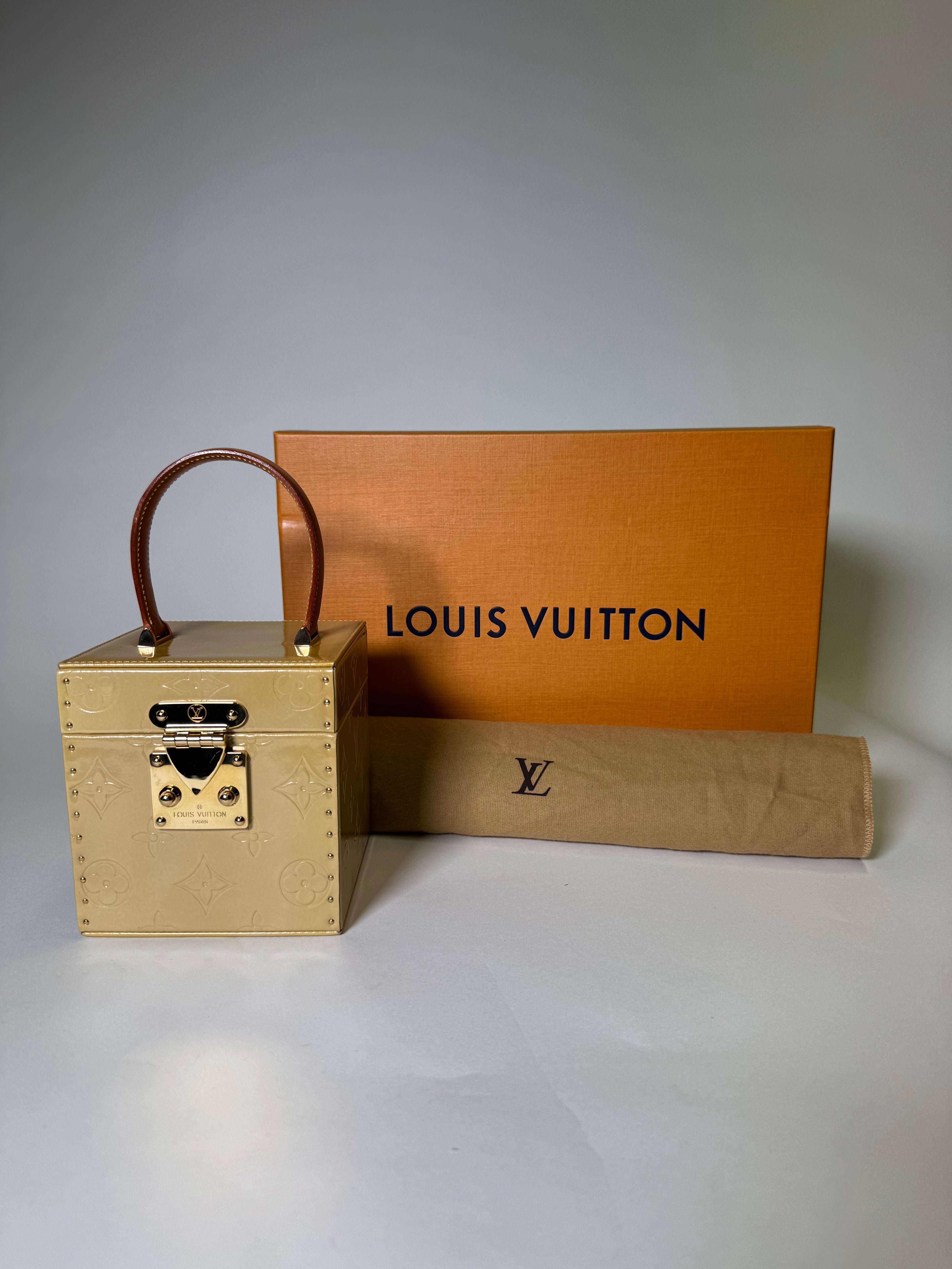 Louis Vuitton Vernis Bleecker Box